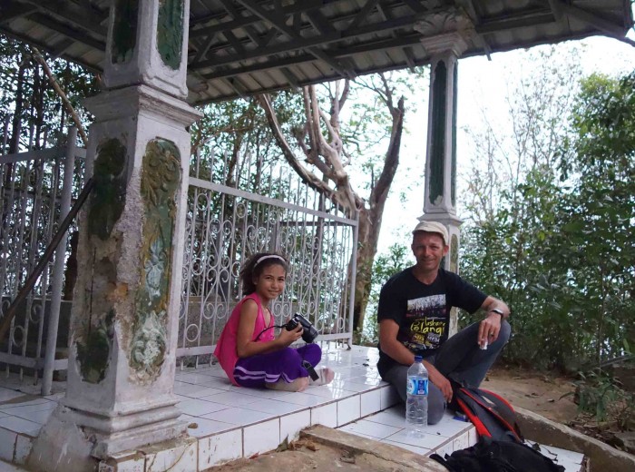 Makam Gunung Tajam Belitung Indonésie