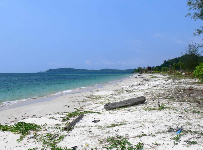 Pantai pasir panjang Belitung Indonésie