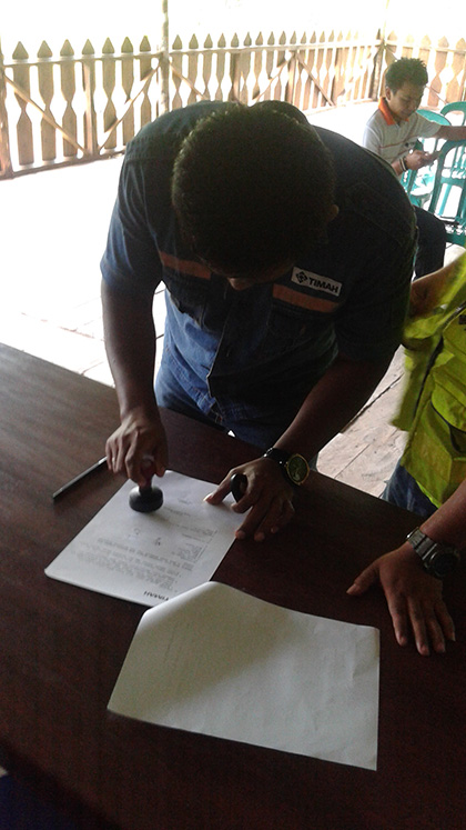 Signature du contrat entre Arsel et Pt Timah Belitung Indonésie